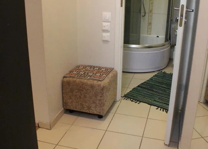 With Private Entrance And Free Parking * טאלין