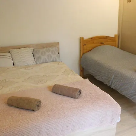 With Private Entrance And Free Parking *