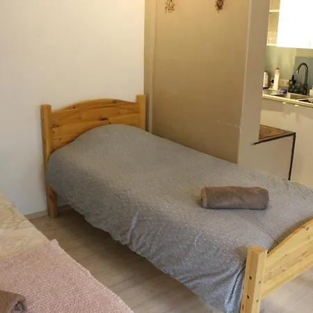 With Private Entrance And Free Parking Tallin